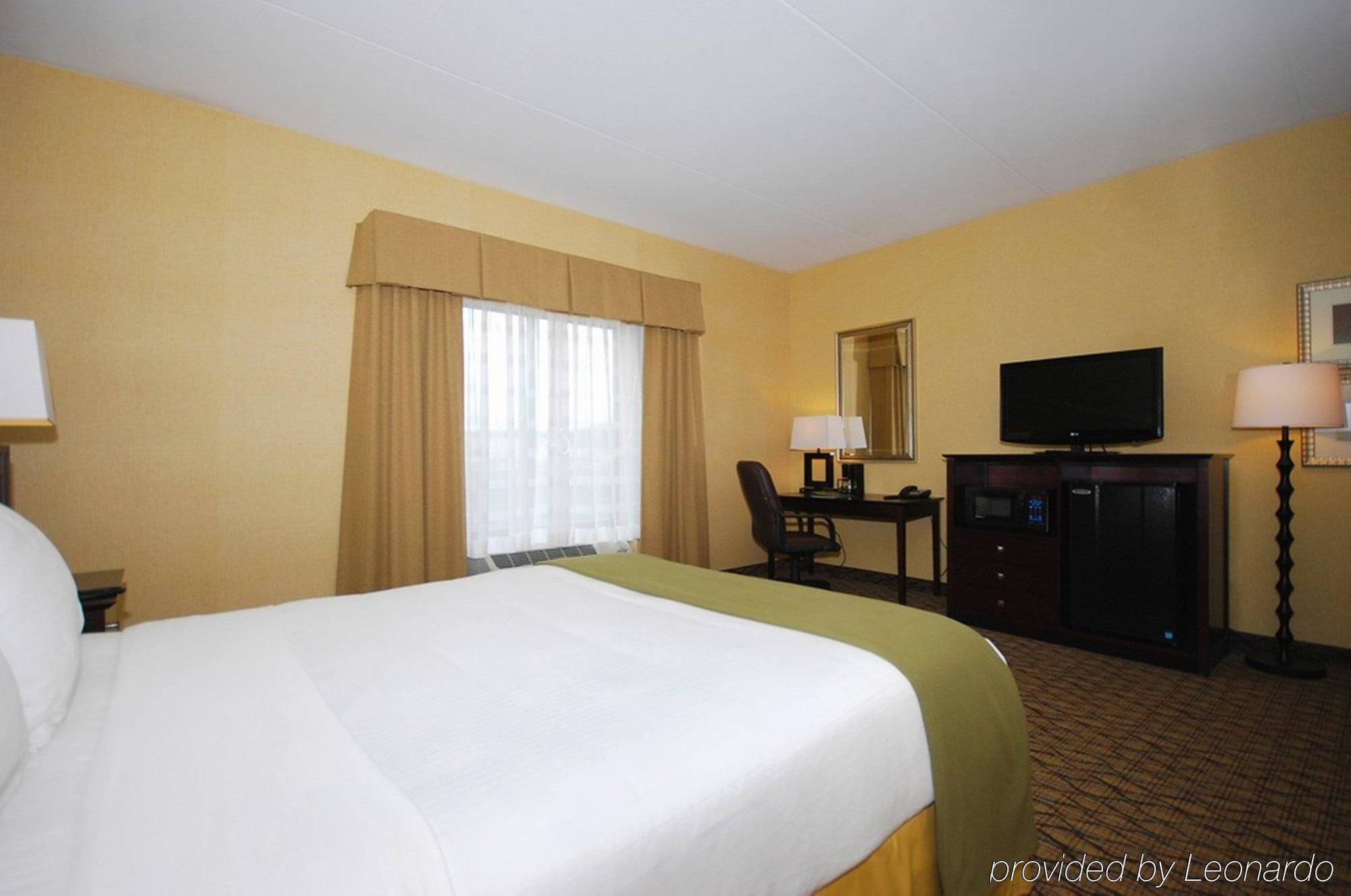 Holiday Inn Express And Suites Kittanning, An Ihg Hotel Exterior photo