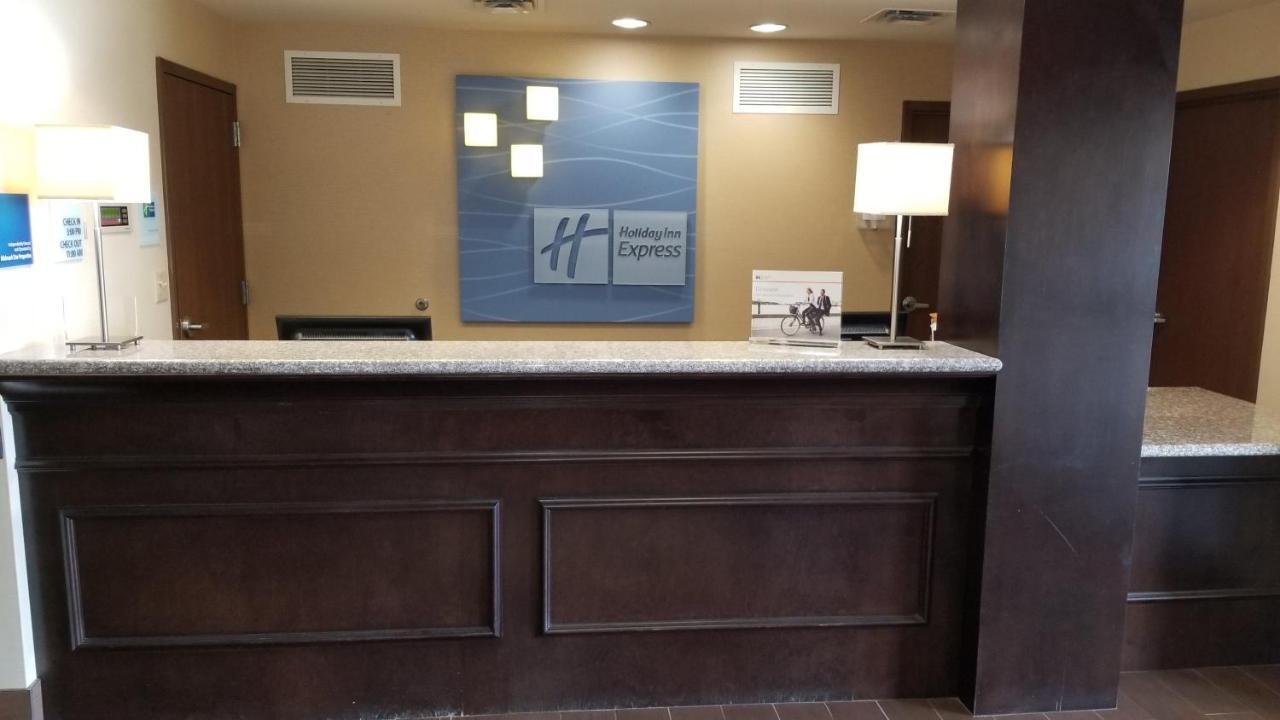Holiday Inn Express And Suites Kittanning, An Ihg Hotel Exterior photo